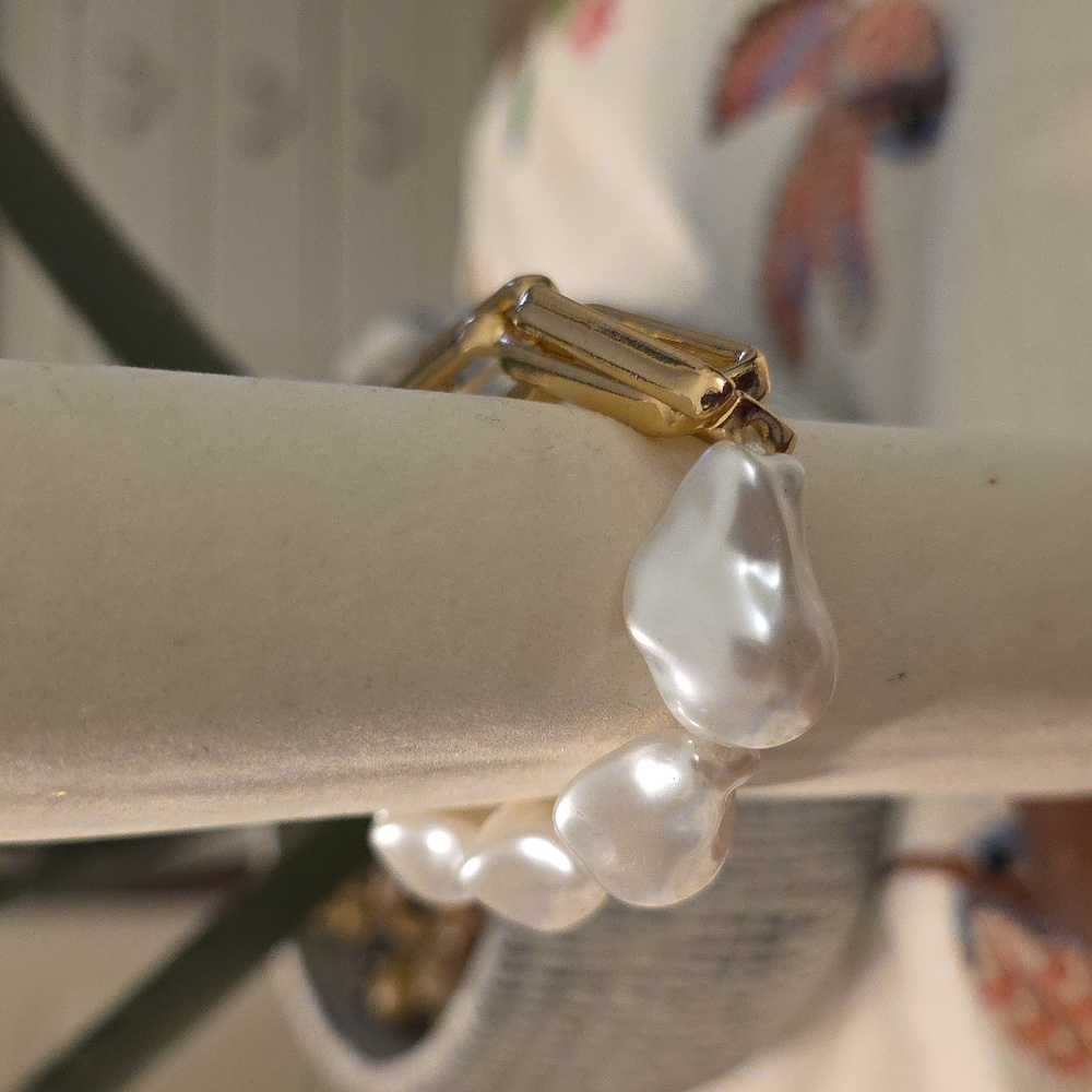 NATASHA Gold and Pearl Bracelet Set - Picture 4 of 6
